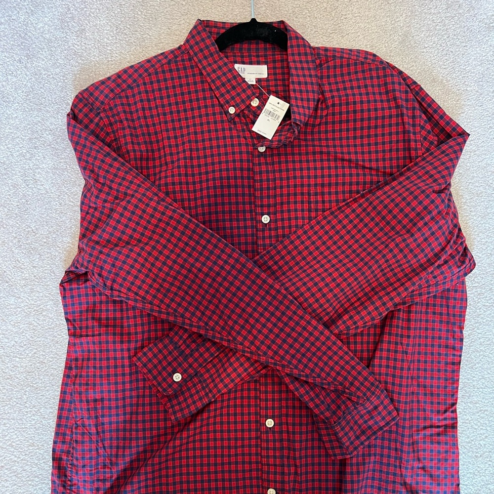 NWT button down size XL